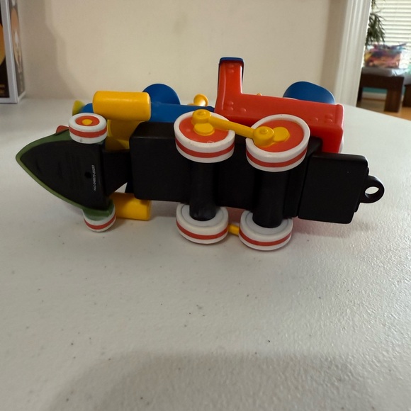 Funko Pop! Disney: Casey Jr. Circus Train Ride - Donald Duck with Engine - Picture 4 of 5